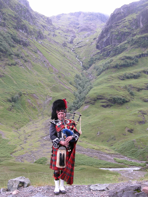 bagpiper.jpg